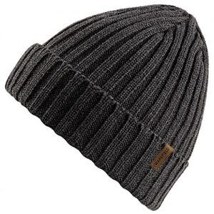 black ribbed beanie hat